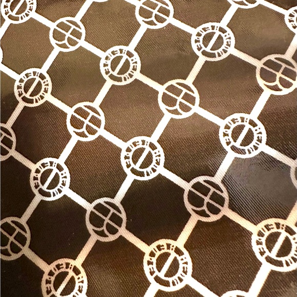 Vintage signature Henri Bendel Brown & White Striped Hanging Toiletry Bag - Picture 5 of 8